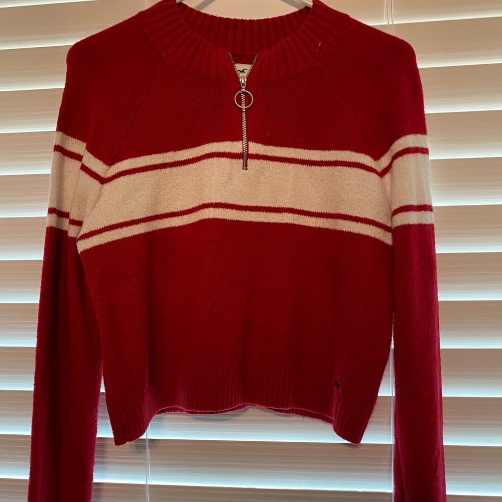 cropped crew neck